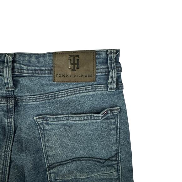Tommy Hilfiger Distressed Denim: Classic Rebel 32 Waist Jeans Straight Leg - Picture 3 of 7
